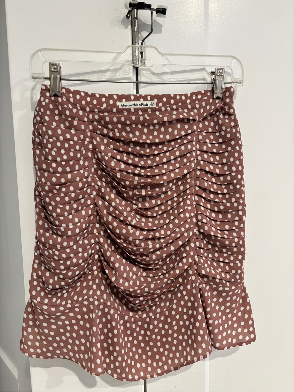 Abercrombie & Fitch Polka Dot Ruffle Mini Skirt. Size XS - Picture 4 of 8